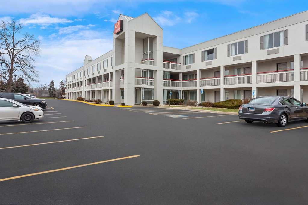 Econo Lodge Willowbrook Luaran gambar