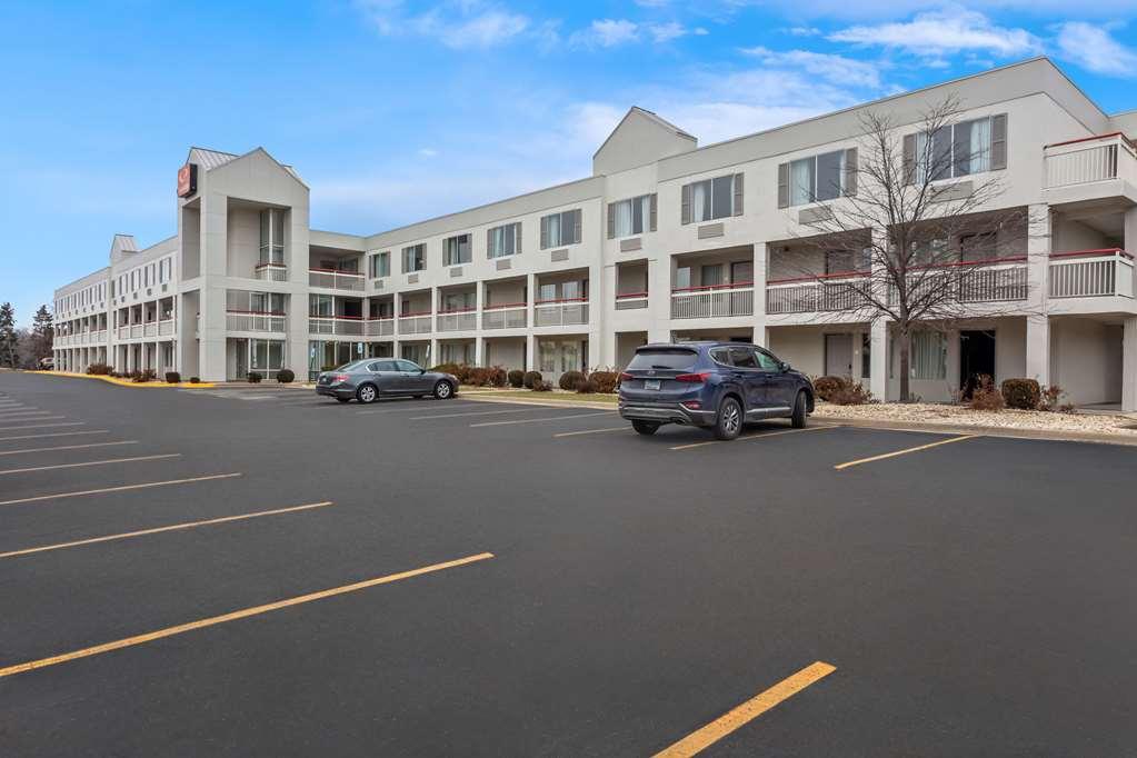 Econo Lodge Willowbrook Luaran gambar