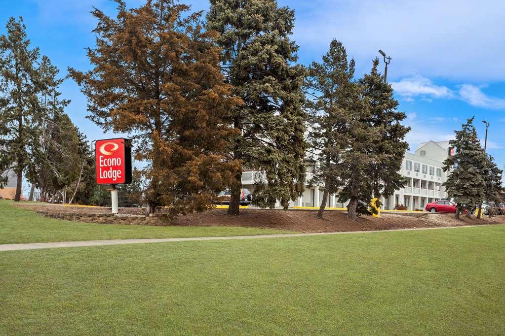 Econo Lodge Willowbrook Luaran gambar
